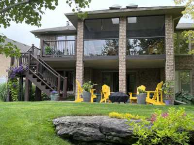 Home For Sale in Bobcaygeon, Canada