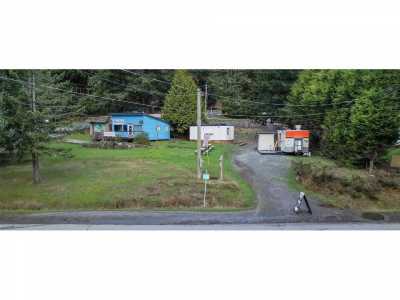 Commercial Building For Sale in Mayne Island, Canada
