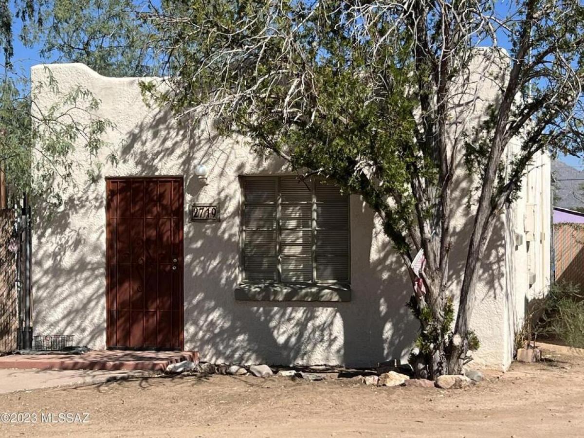 Picture of Multi-Family Home For Sale in Tucson, Arizona, United States