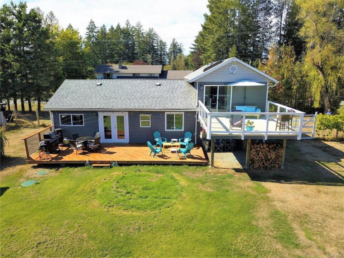 Picture of Home For Sale in Port Alberni, British Columbia, Canada