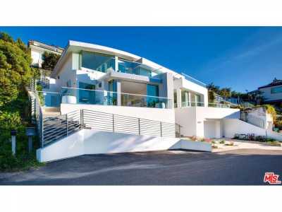 Home For Sale in Laguna Beach, California