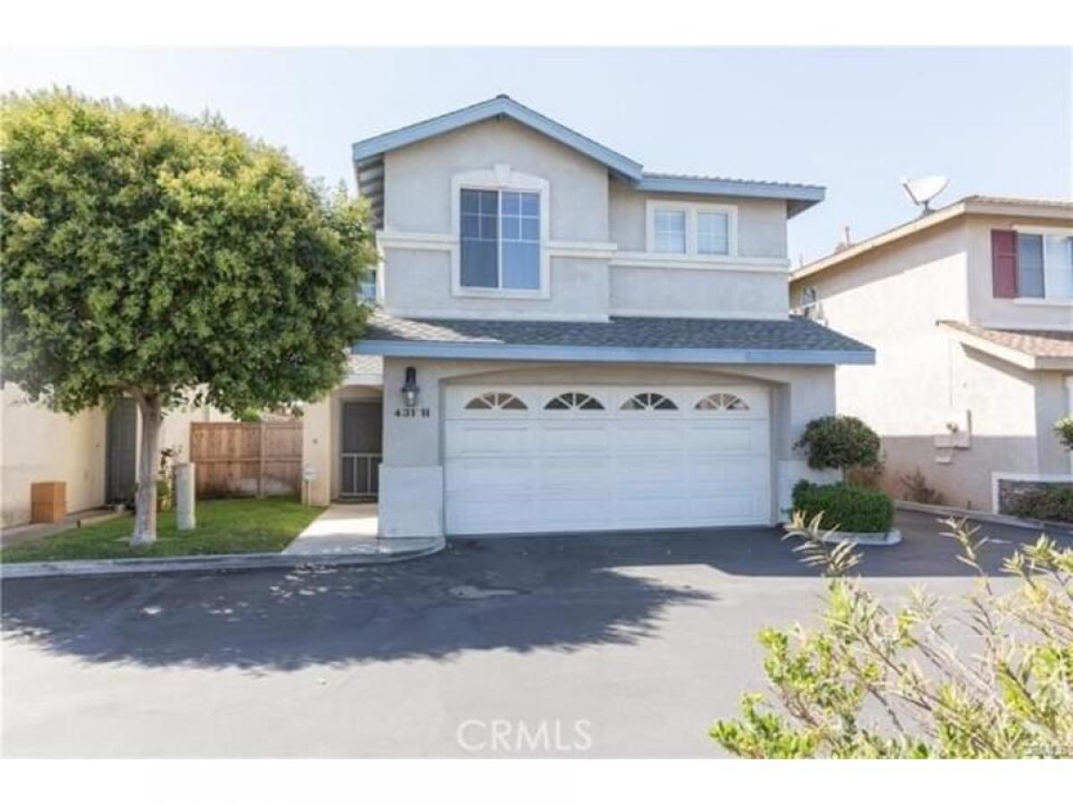 Picture of Home For Sale in Costa Mesa, California, United States