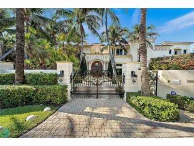 Home For Sale in Manalapan, Florida