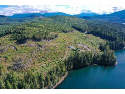 Home For Sale in Port Hardy, Canada