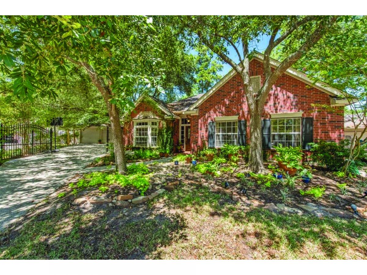 Picture of Home For Sale in The Woodlands, Texas, United States