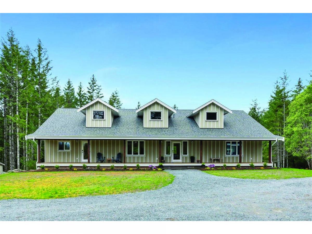 Picture of Home For Sale in Duncan, British Columbia, Canada