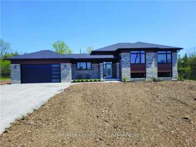 Home For Sale in Ameliasburgh, Canada