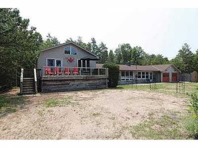 Home For Sale in Port Franks, Canada