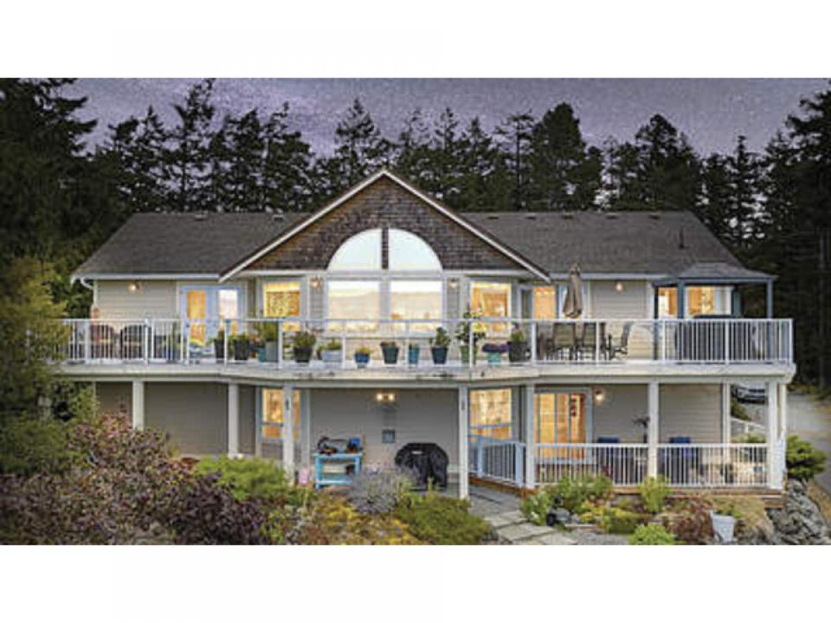 Picture of Home For Sale in Sooke, British Columbia, Canada