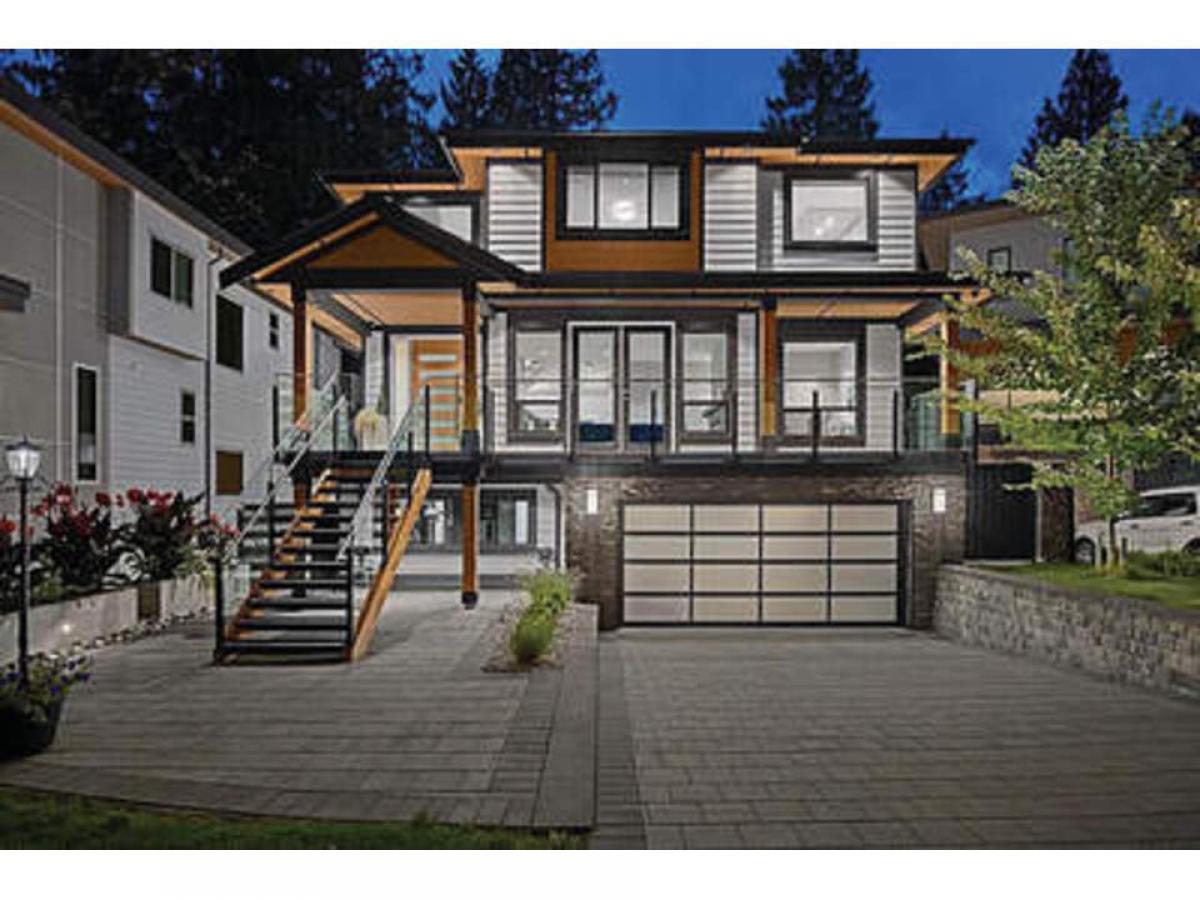 Picture of Home For Sale in Squamish, British Columbia, Canada