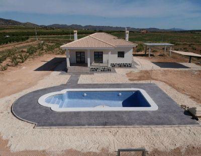 Villa For Sale in Pinoso, Spain