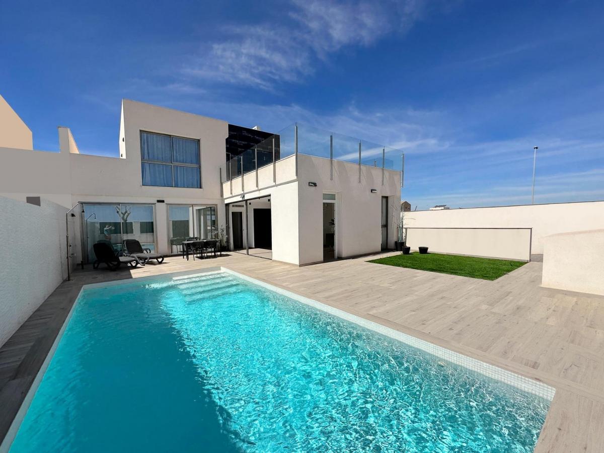 Picture of Villa For Sale in Los Belones, Murcia, Spain