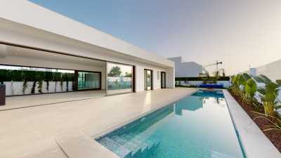 Villa For Sale in Los Alcazares, Spain