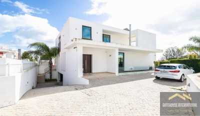 Villa For Sale in Faro, Portugal