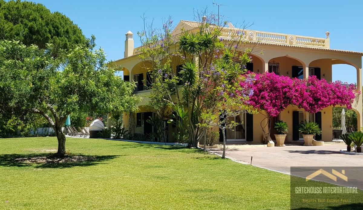 Picture of Villa For Sale in Vilamoura, Algarve, Portugal