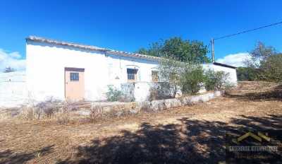 Home For Sale in Moncarapacho, Portugal