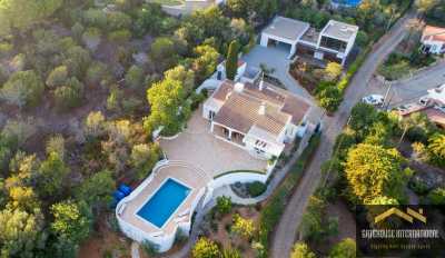 Villa For Sale in Praia Da Luz, Portugal