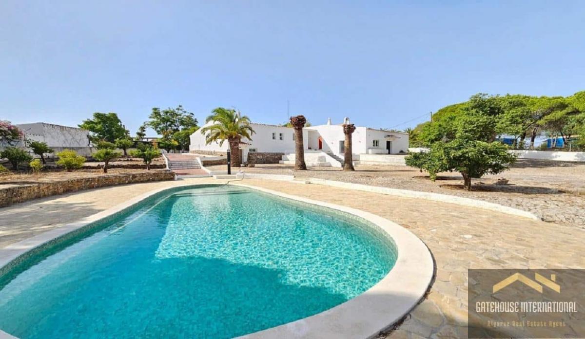 Picture of Villa For Sale in Porches, Algarve, Portugal