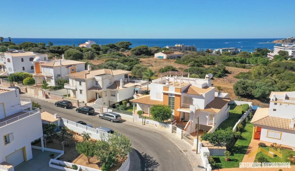 Picture of Villa For Sale in Albufeira, Algarve, Portugal