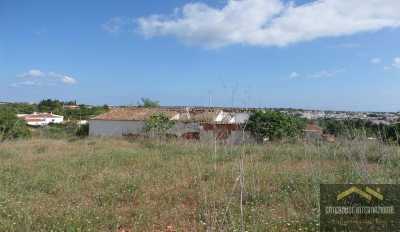 Residential Land For Sale in Guia, Portugal