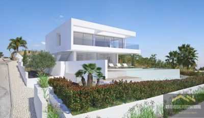 Villa For Sale in Praia Da Luz, Portugal