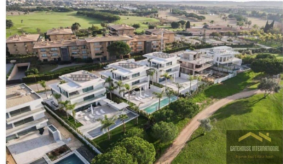 Picture of Villa For Sale in Vilamoura, Algarve, Portugal