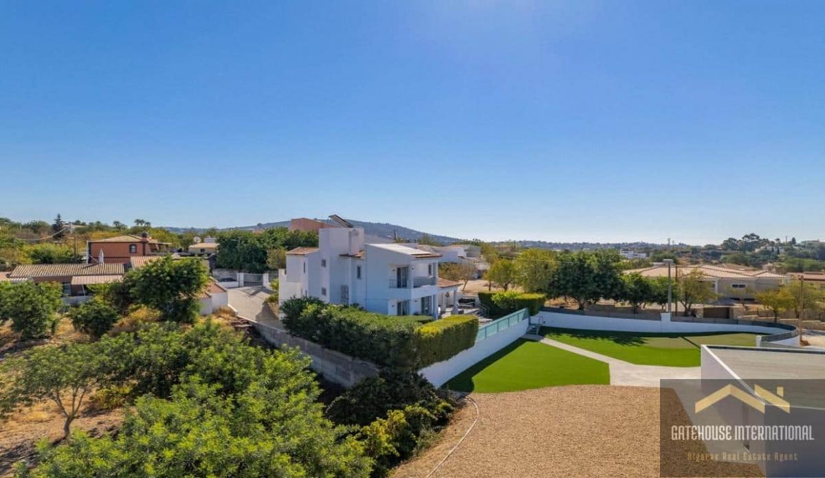 Picture of Villa For Sale in Almancil, Algarve, Portugal