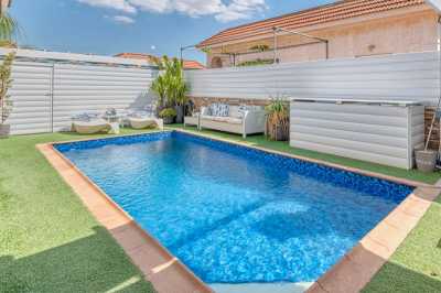 Bungalow For Sale in Avgorou, Cyprus