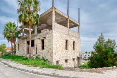 Villa For Sale in Oroklini, Cyprus