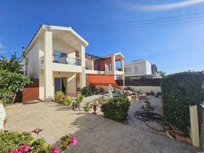 Villa For Sale in Mandria, Cyprus