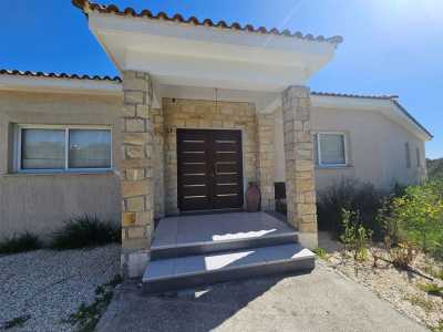 Bungalow For Sale in Polemi, Cyprus