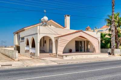 Villa For Sale in Paralimni, Cyprus