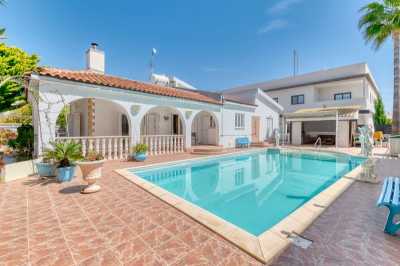 Bungalow For Sale in Paralimni, Cyprus