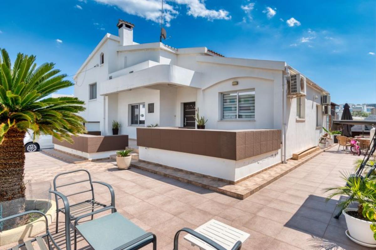Picture of Villa For Sale in Aradippou, Larnaca, Cyprus