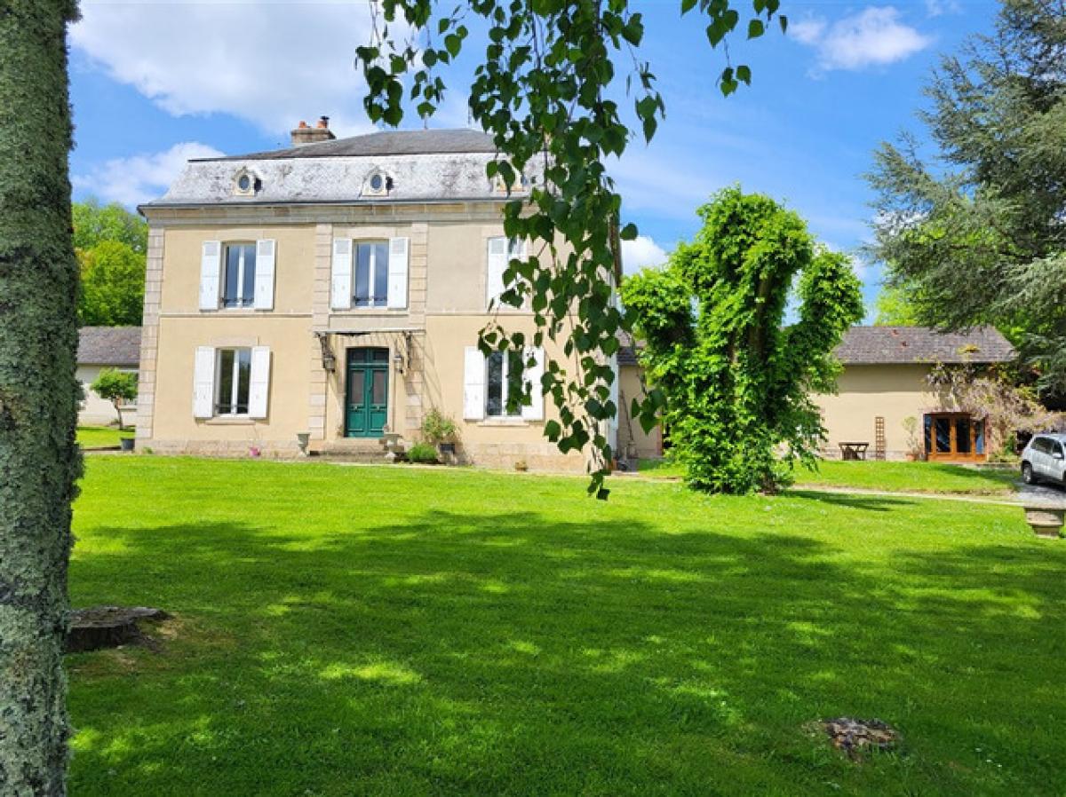 Picture of Home For Sale in Bessines Sur Gartempe, Nouvelle Aquitaine, France
