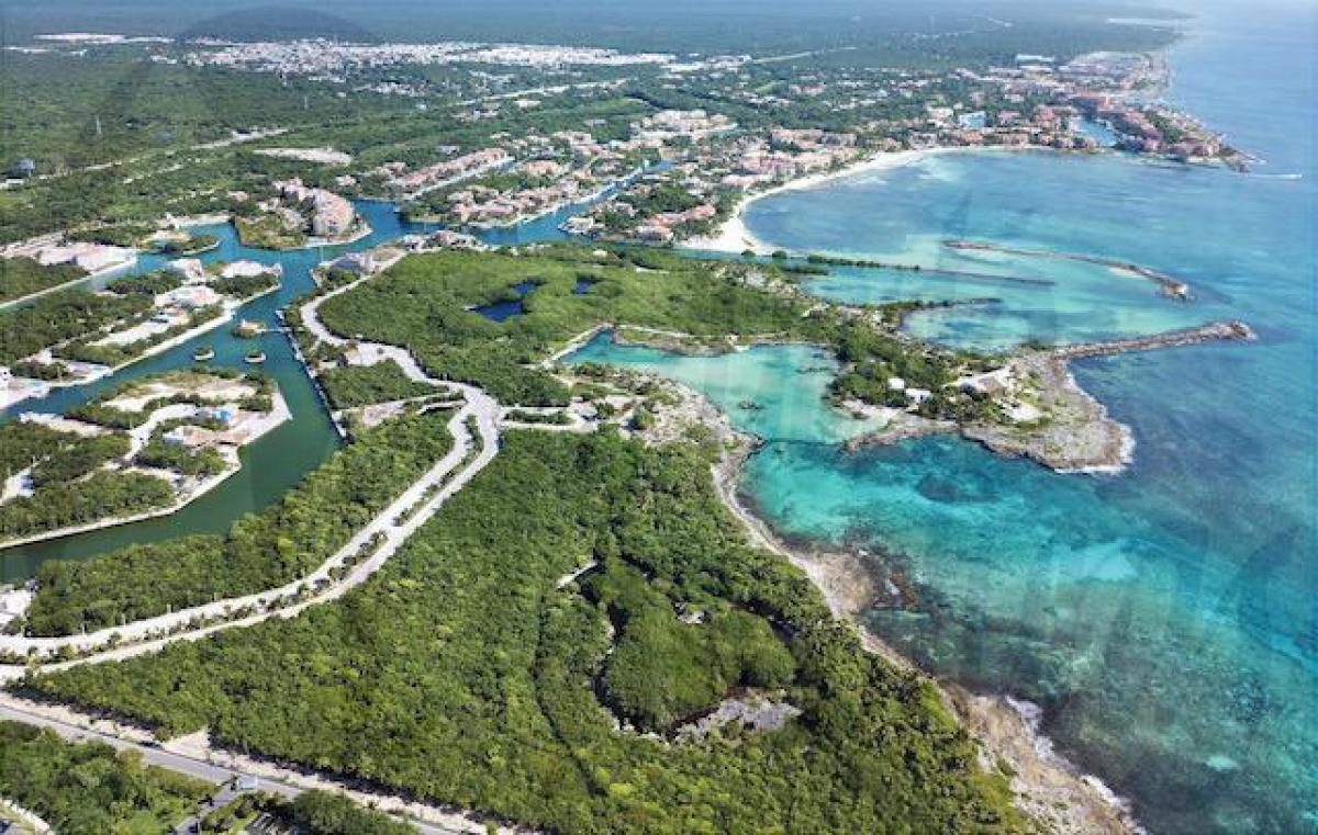 Picture of Residential Land For Sale in Puerto Aventuras, Quintana Roo, Mexico
