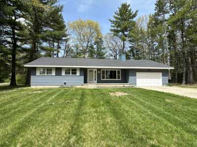 Home For Sale in Gaylord, Michigan