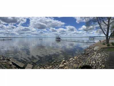 Home For Sale in Houghton Lake, Michigan