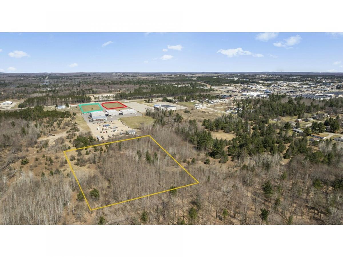 Picture of Home For Sale in Gaylord, Michigan, United States