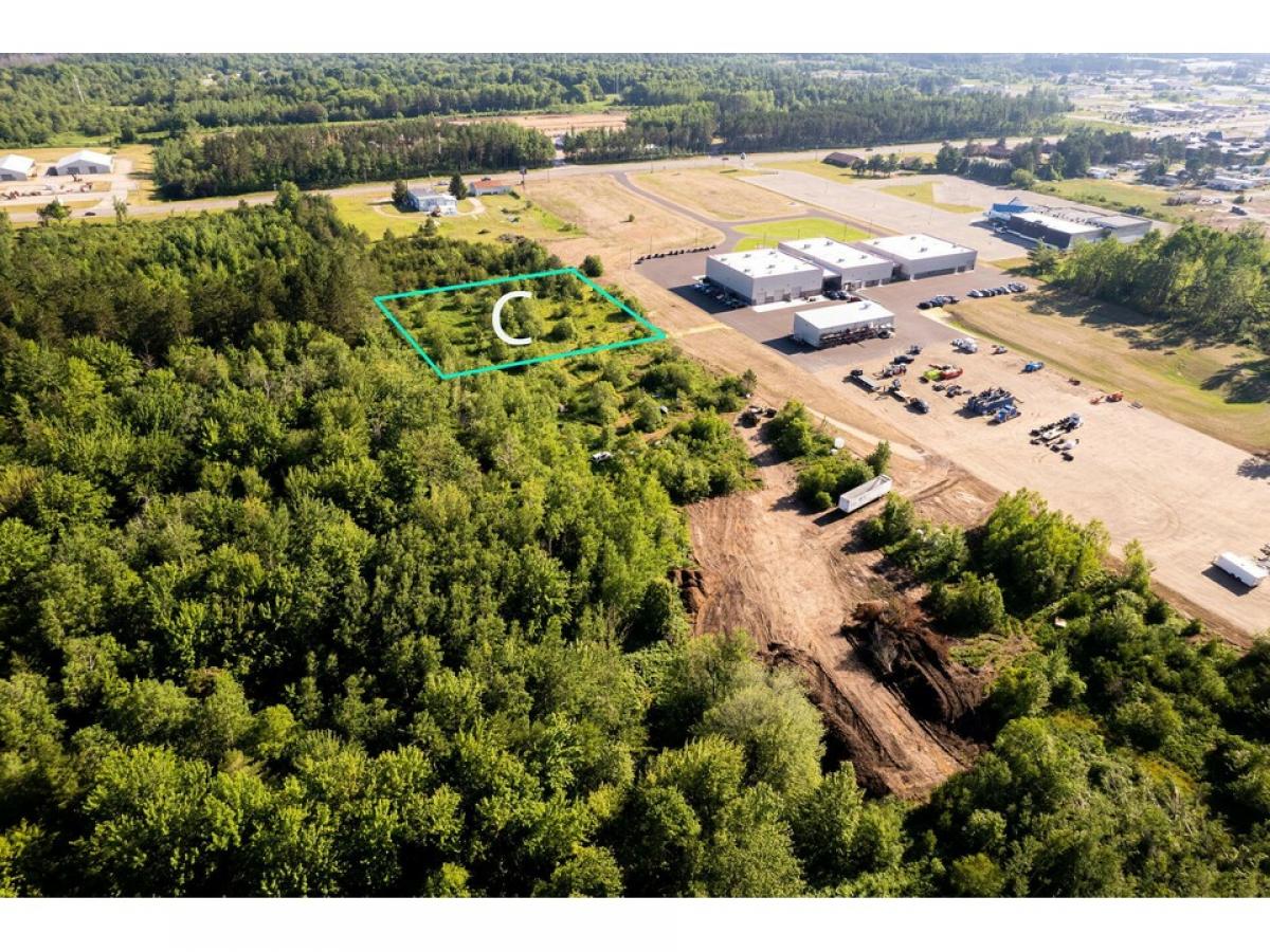 Picture of Home For Sale in Gaylord, Michigan, United States