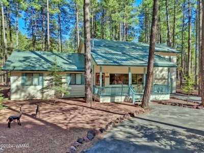 Home For Sale in Pinetop, Arizona