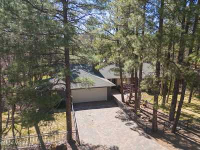 Home For Sale in Pinetop, Arizona