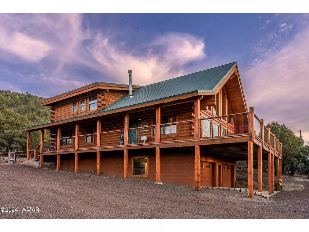 Picture of Home For Sale in Vernon, Arizona, United States