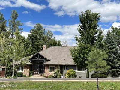 Home For Sale in Pinetop, Arizona