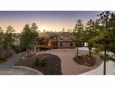 Home For Sale in Lakeside, Arizona
