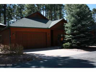Home For Sale in Pinetop, Arizona