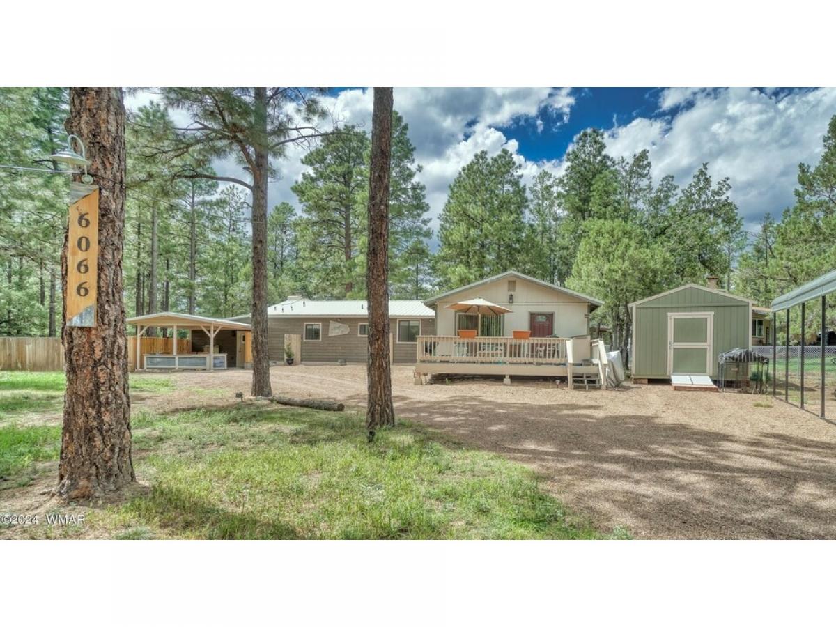 Picture of Home For Sale in Lakeside, Arizona, United States