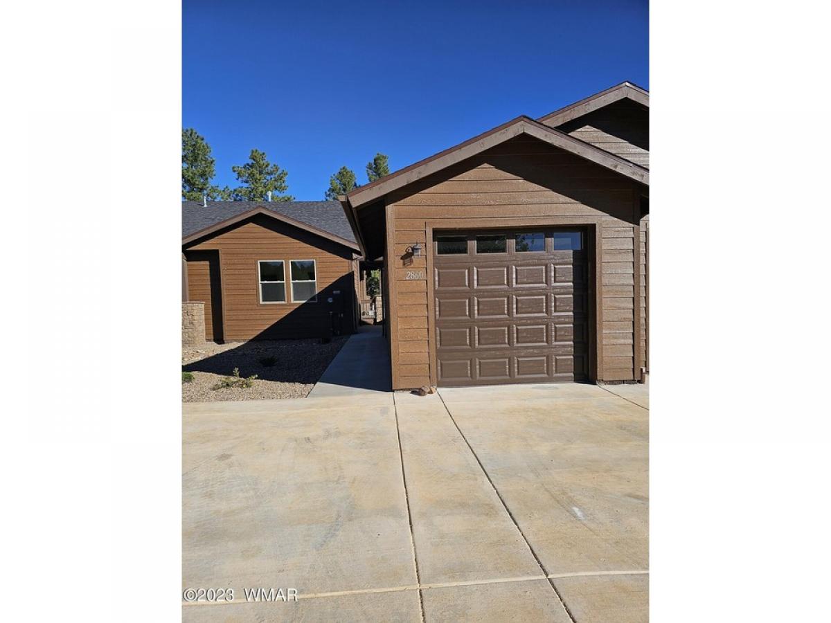 Picture of Home For Sale in Show Low, Arizona, United States