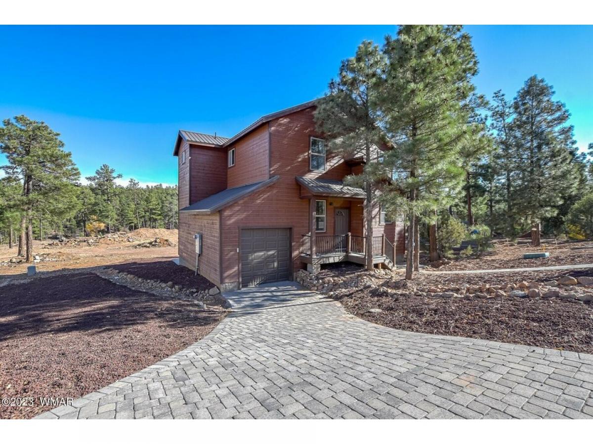 Picture of Home For Sale in Show Low, Arizona, United States