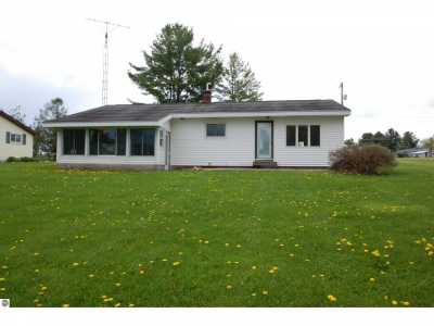 Home For Sale in West Branch, Michigan